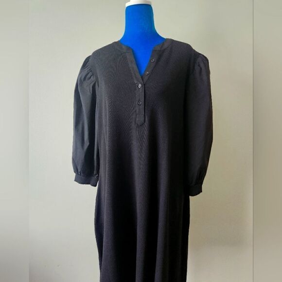 CHICOS SHORT DRESS BOW SLEEVE HENLEY. DRESS SOLID DRESS  SIZE 3.very beautiful - Picture 1 of 6